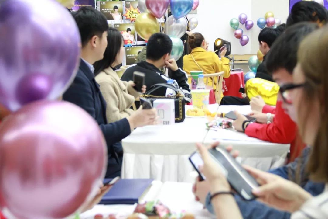 林鳳裝飾搖一搖活動 林鳳裝飾搖一搖活動